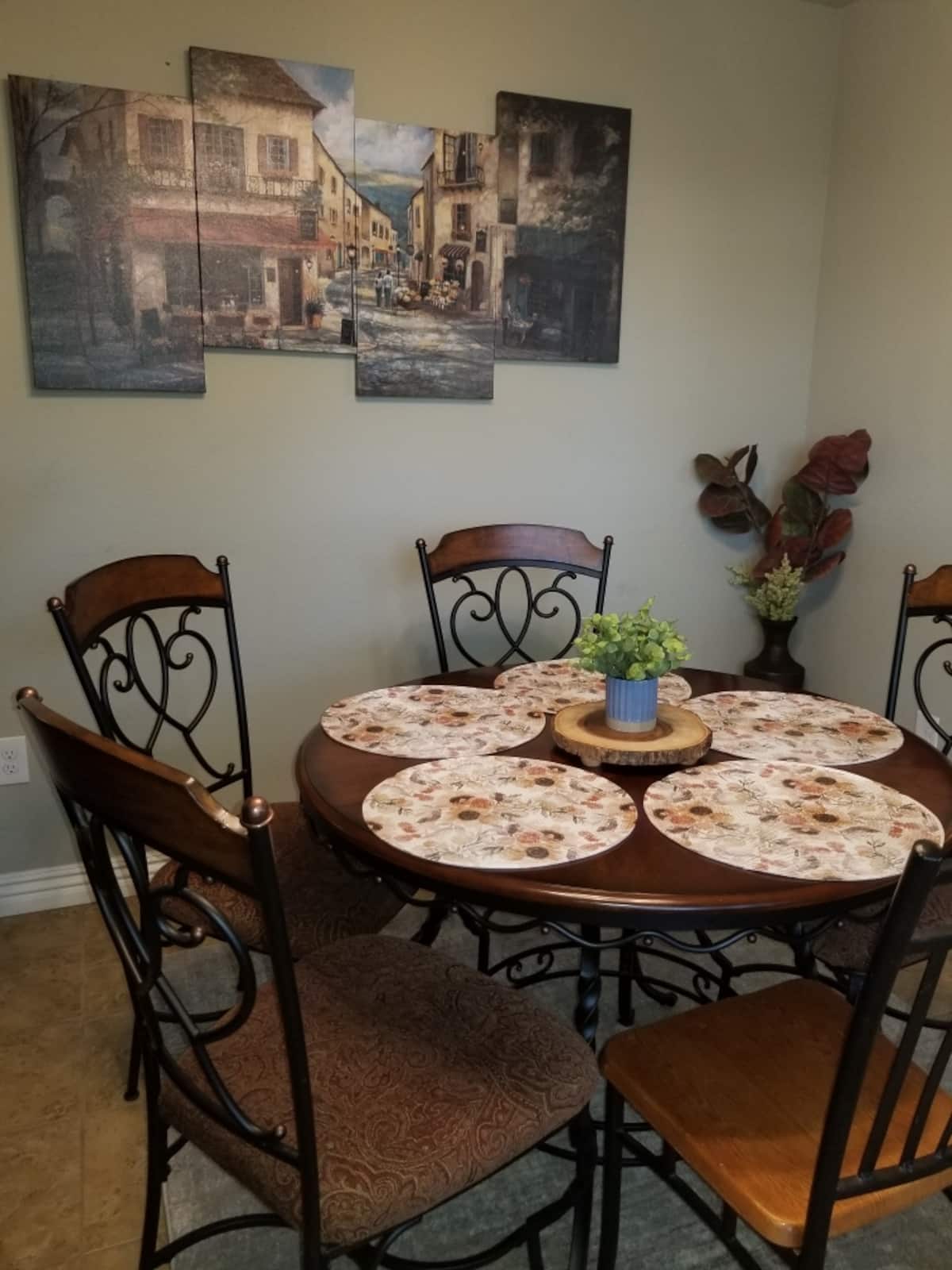Pea Ridge home patio and outdoor space