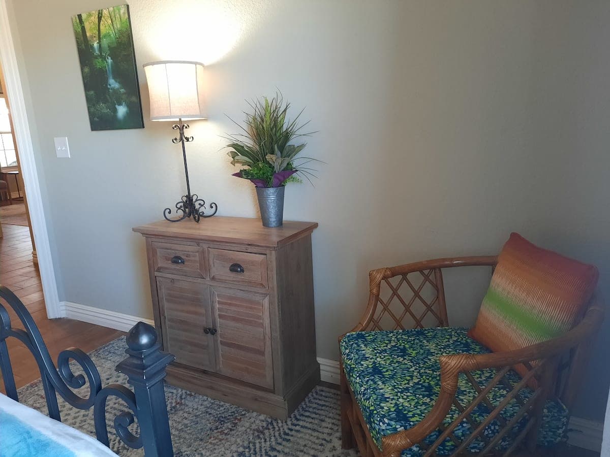 Pea Ridge third bedroom with double bed