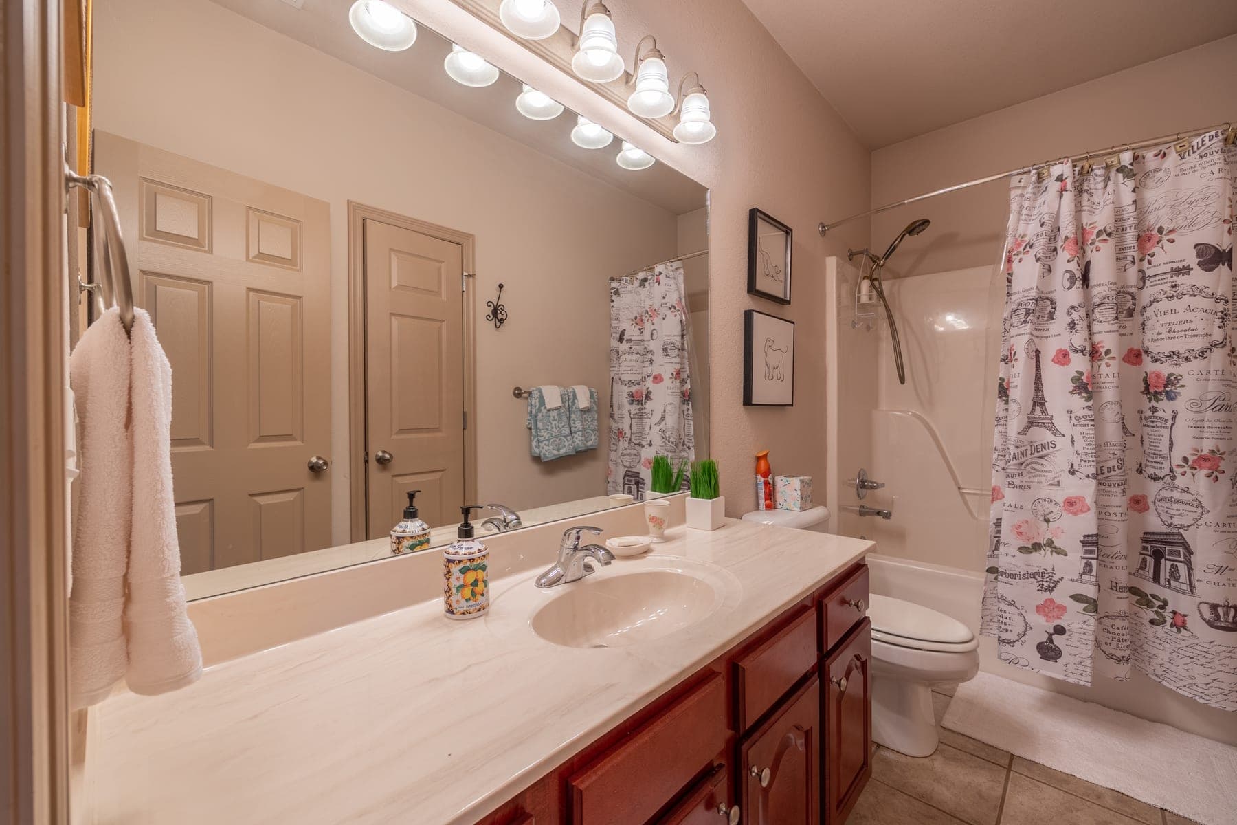 Guest bathroom with tub and shower combo
